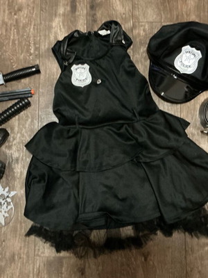 Carnival policewoman costume 4-7 years with accessories like new
