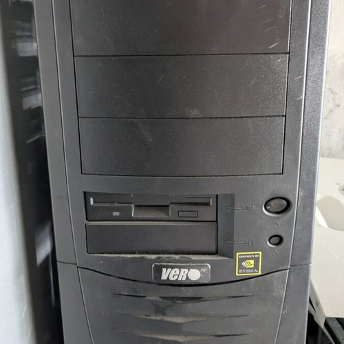 Vero PC tower case like new without power supply