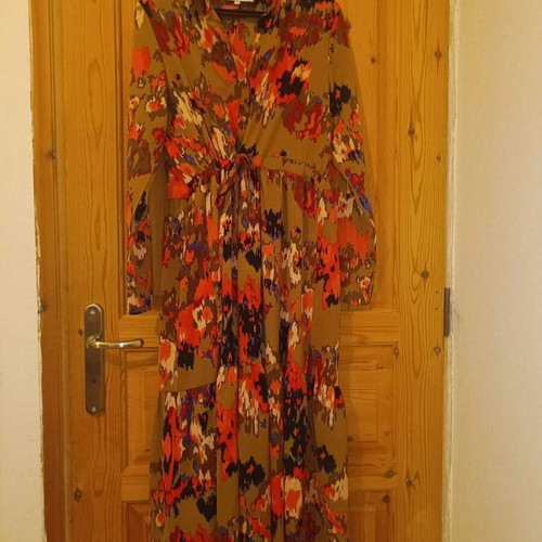 Millenium printed olive dress like new, medium size