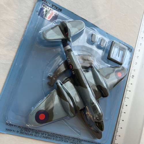 Gloster Meteor запечатан комплект Italeri мащаб 1/100 нов