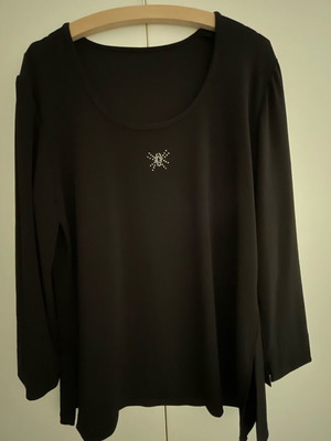 Long-sleeve blouse like new, black with rhinestones and side slits