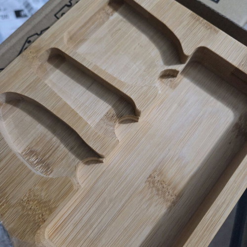 Cheese cutting set new with cutting board and knives