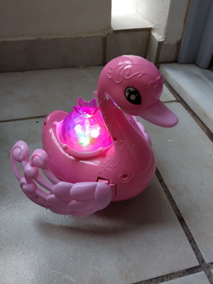 Κύκνος με ήχο και φως μεταχειρισμένος