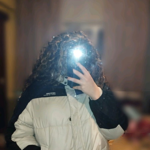 Bershka puffer jacket with hood like new, size Large, black and white