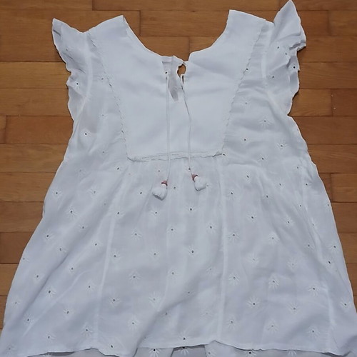 Esante white blouse with lace and ruffles on shoulders, size Small, like new