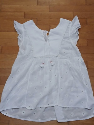 Esante white blouse with lace and ruffles on shoulders, size Small, like new