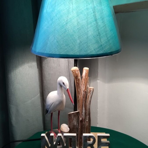 Nature table lamp like new with wooden base and new shade