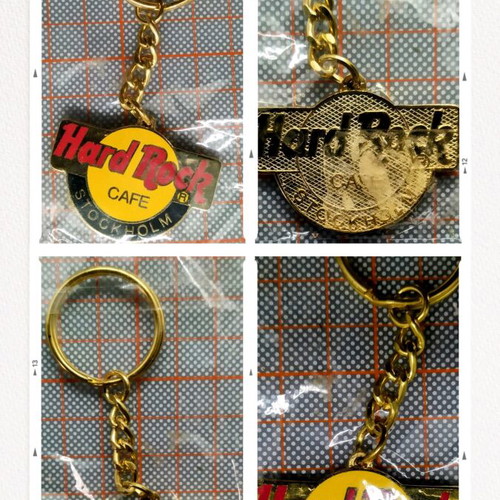 Hard Rock Cafe Stockholm vintage collectible keychain new, multicolor, gold-tone