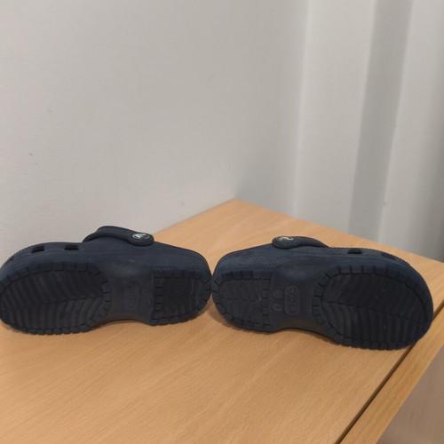 Crocs Classic navy blue sandals used, size 26