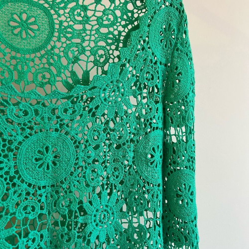 Crochet blouse emerald green like new, size M