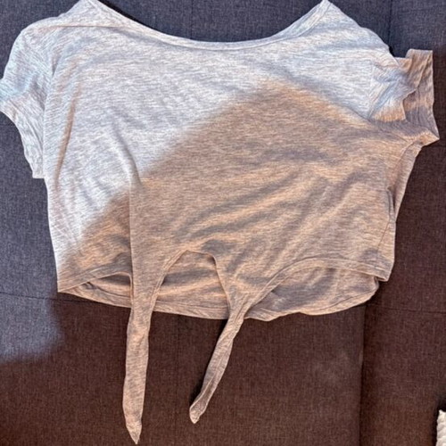 Pink Woman gray short t-shirt with front tie like new, size M