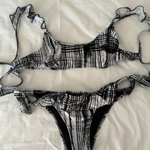 MAAN bikini size M like new, black and white