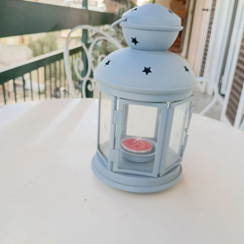 Metal lantern like new for tealight