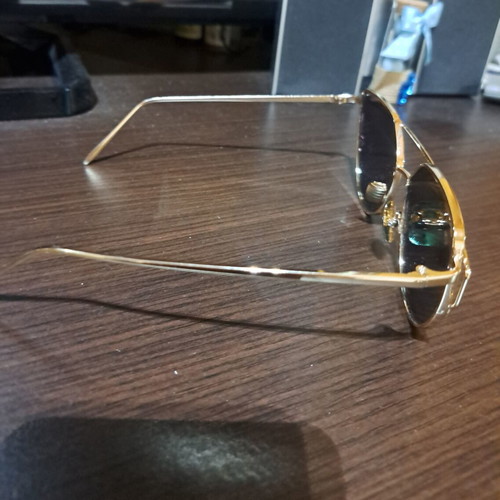 Mirror Sunglasses with Pink Gold Lenses and Gold Metal Frame like new