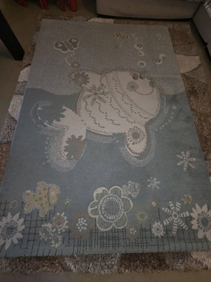 Children's rug like new, size 1.60×2.50