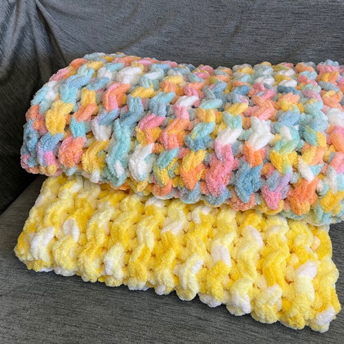 Handmade baby blanket from Alize Puffy yarn, new