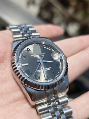 Seiko wristwatch like new, silver, unisex