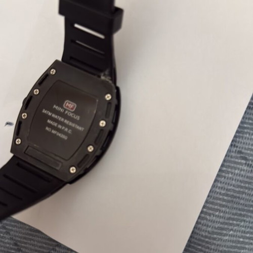 Mini Focus wristwatch, black, men's