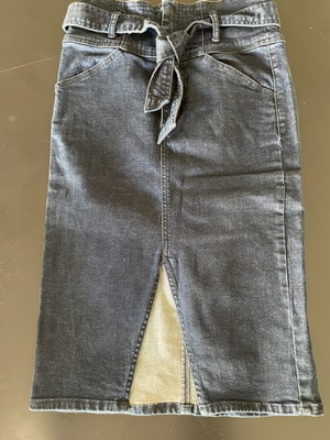 Stradivarius Denim Jean Midi Skirt like new, blue, size M