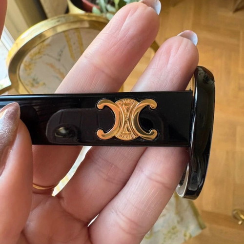 Celine Triomphe sunglasses black like new with original case