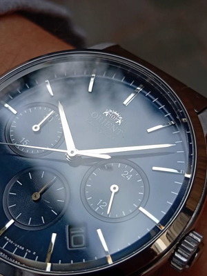 Orient Chronograph men's watch like new with blue dial and silver bracelet