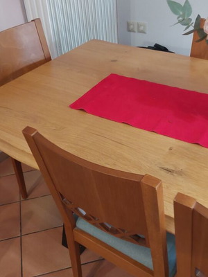 Dining set in very good condition