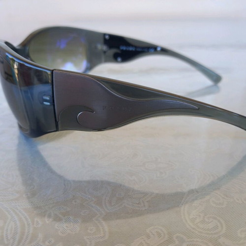 Prada vintage flame wave sunglasses used, gray