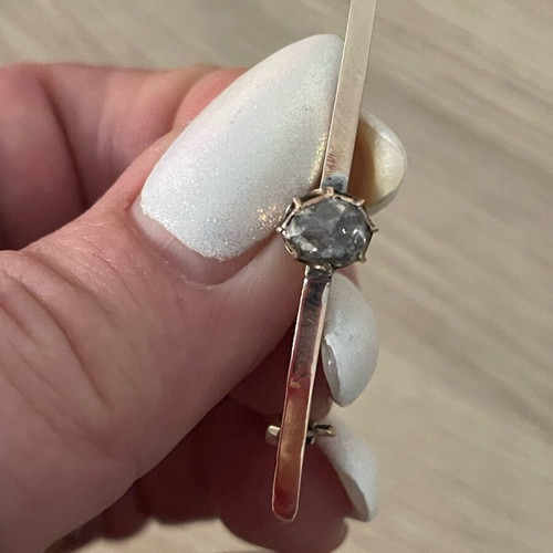 Gold pin 585 with vintage diamond used