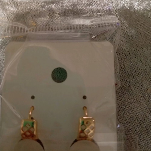 Small hoop earrings gold color new with steel design