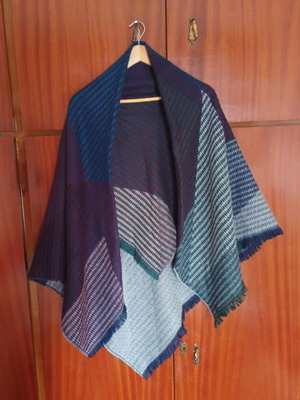 4You women's poncho new, multicolor with geometric jacquard pattern