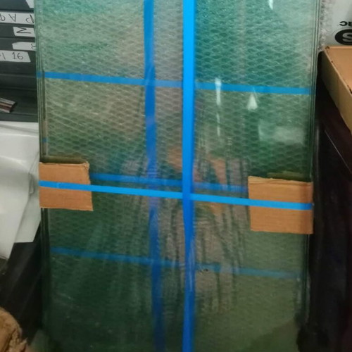 Glass panels for display cases, per piece, 90x35x1 cm