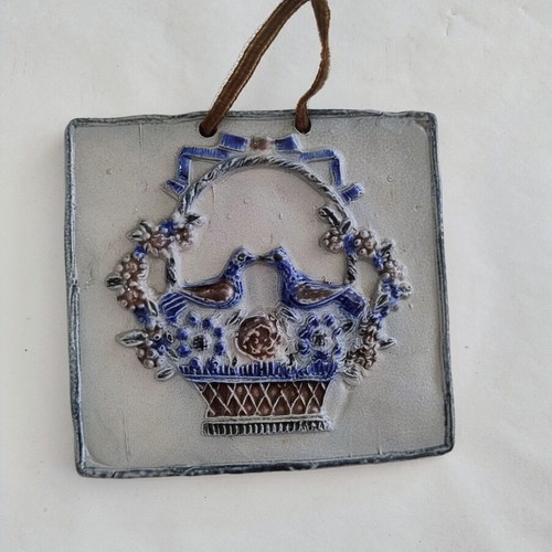 Decorative ceramic wall tile from Töpferei J. Hansen like new