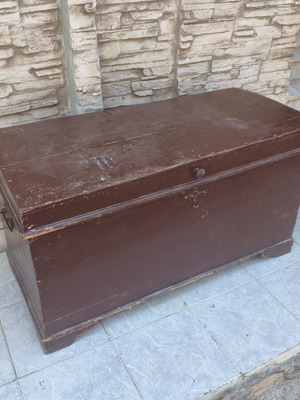 Κασέλα του 1930 μεταχειρισμένη, διαστάσεις 105x50x60 εκ.