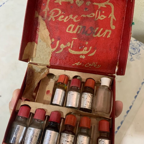Vintage collectible box with assorted colognes used