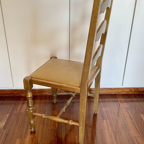 Wooden classic chair used with leather seat