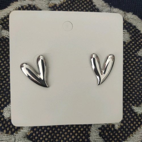Heart earrings new