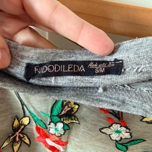 Nidodileda top like new, gray, size S