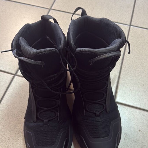 Under Armour Valsetz boots size 44, black
