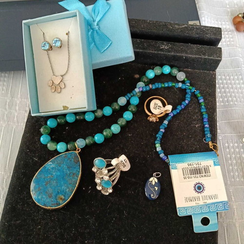 Set of 20 colorful jewelry pieces: 14 bracelets, 2 necklaces, 2 rings, 1 earring, 1 pendant
