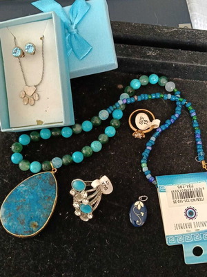 Set of 20 colorful jewelry pieces: 14 bracelets, 2 necklaces, 2 rings, 1 earring, 1 pendant
