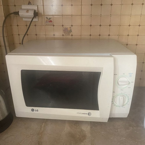 LG Microwave Oven like new
