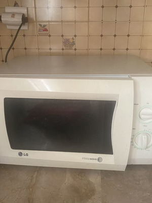 LG Microwave Oven like new