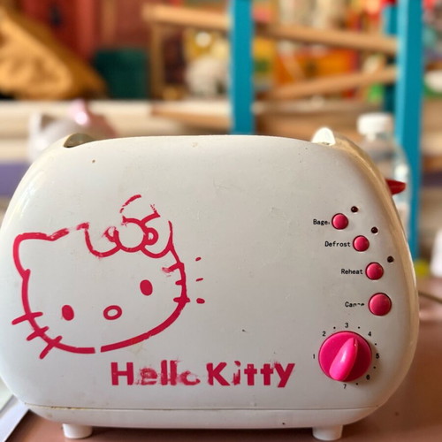 Sanrio Hello Kitty vintage toaster used