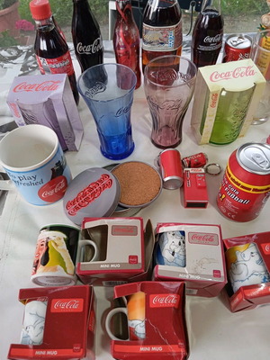 Coca-Cola collection new, 51 collectible pieces