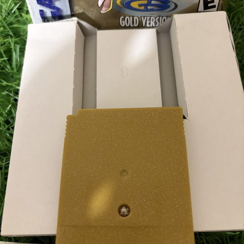 Pokémon Gold Game Boy Color used with box and manual