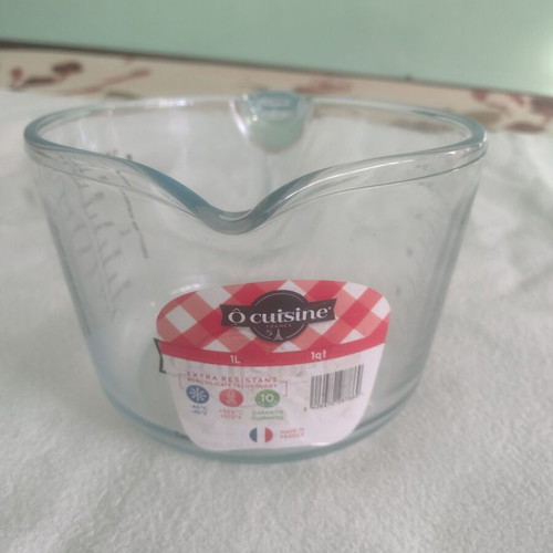 Measuring bowl made of thick glass, new