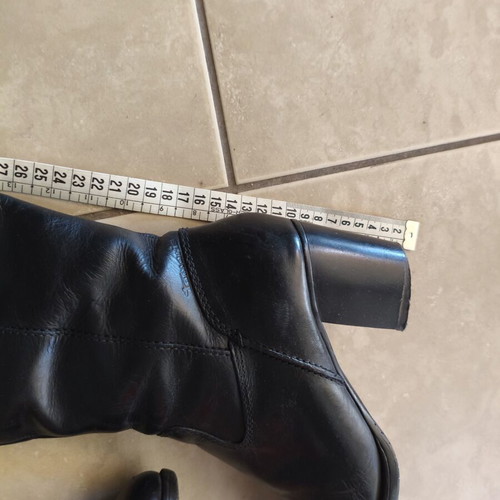 Tamaris knee-high boots like new, size 37, black