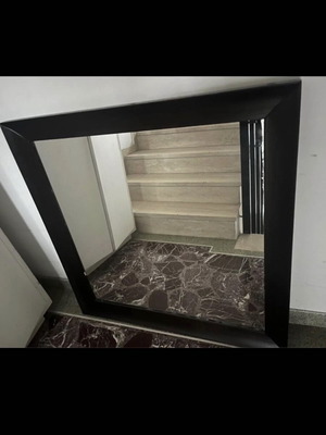 Mirror made of good wood new, dimensions 100x100