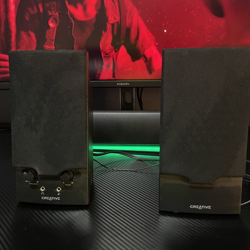 Creative SBS270 floor speakers like new