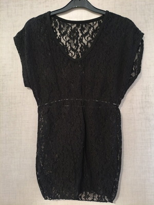 Black evening blouse lace with elastic waist size medium like new